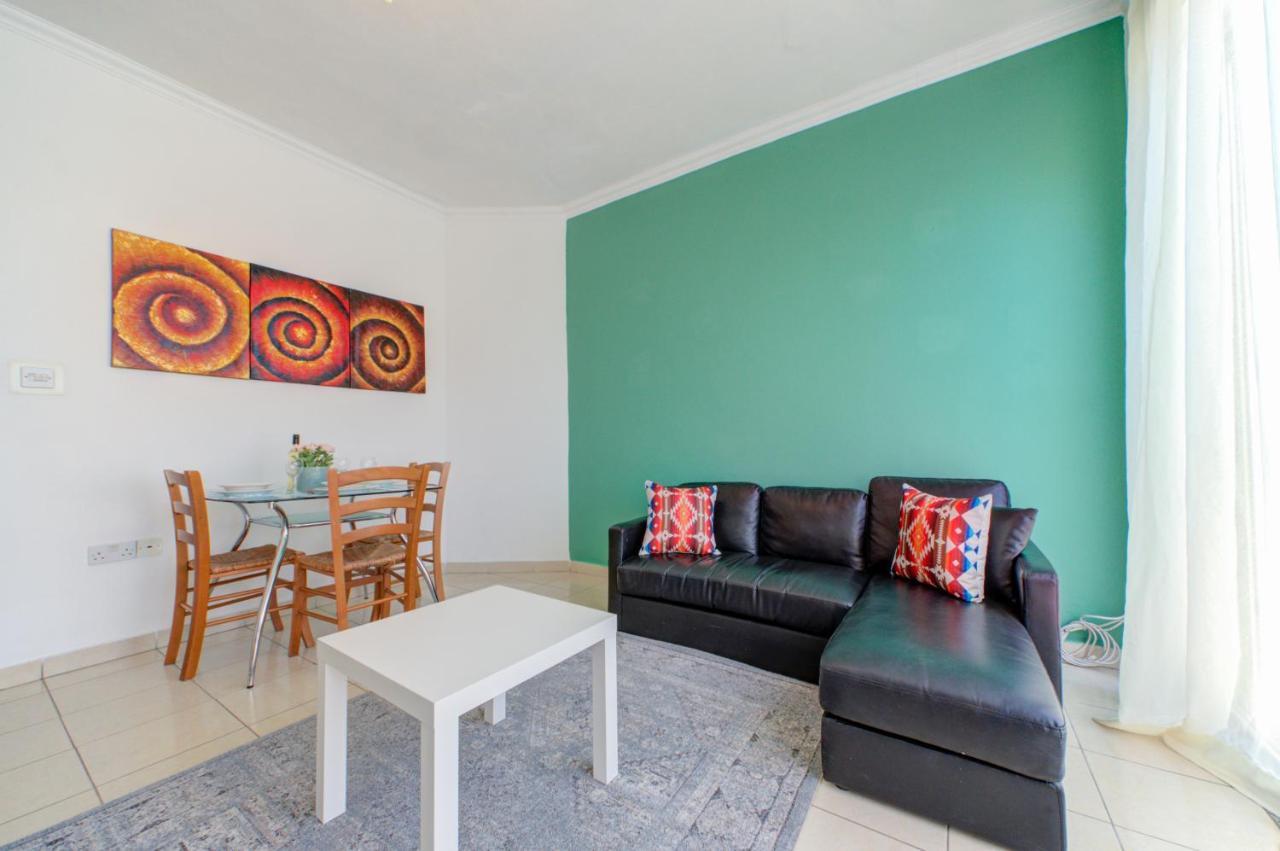 Morina Court - Seaview Apartments And Penthouse In St Julians By Shortletsmalta San Giuliano Esterno foto