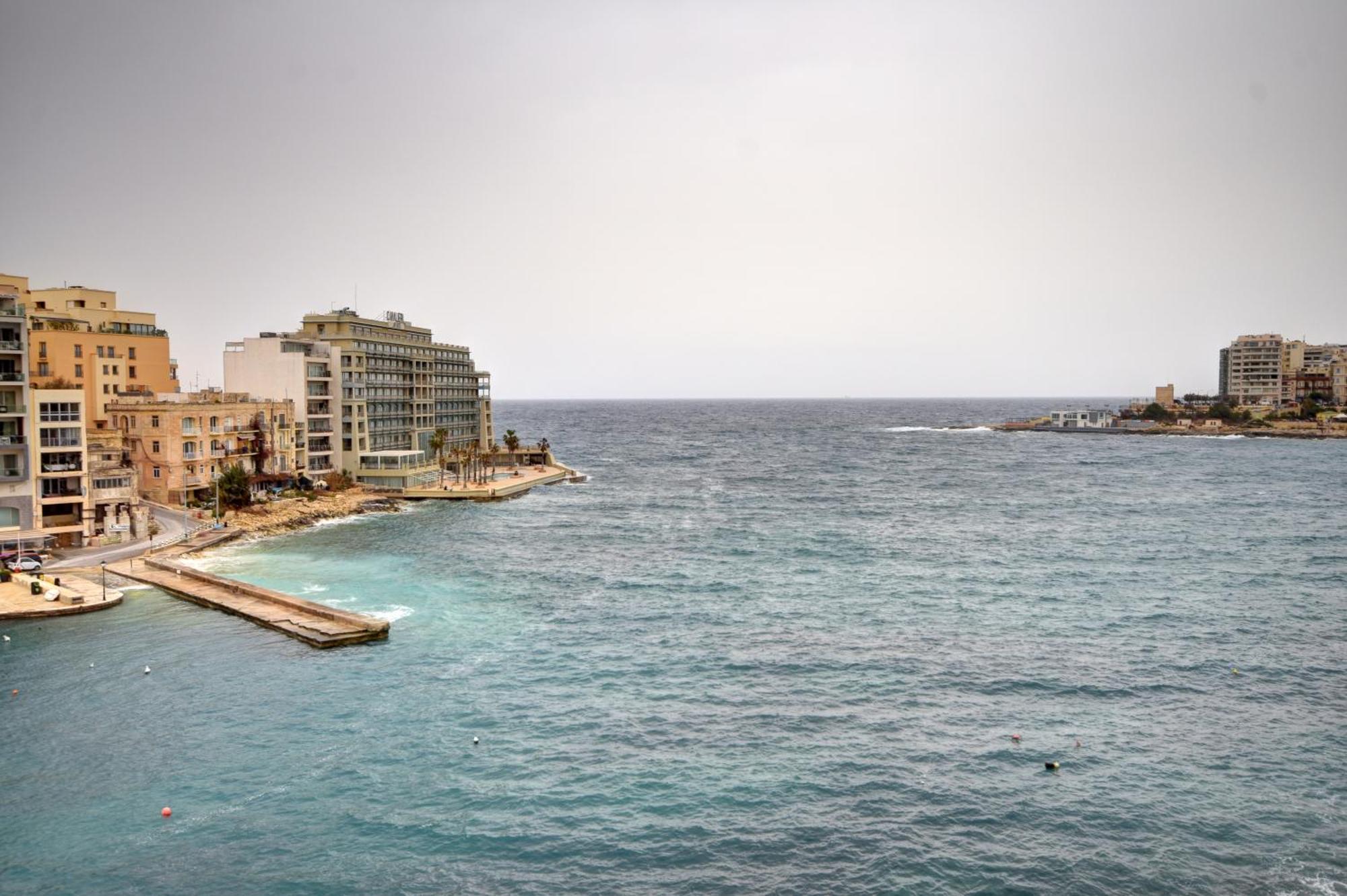 Morina Court - Seaview Apartments And Penthouse In St Julians By Shortletsmalta San Giuliano Esterno foto