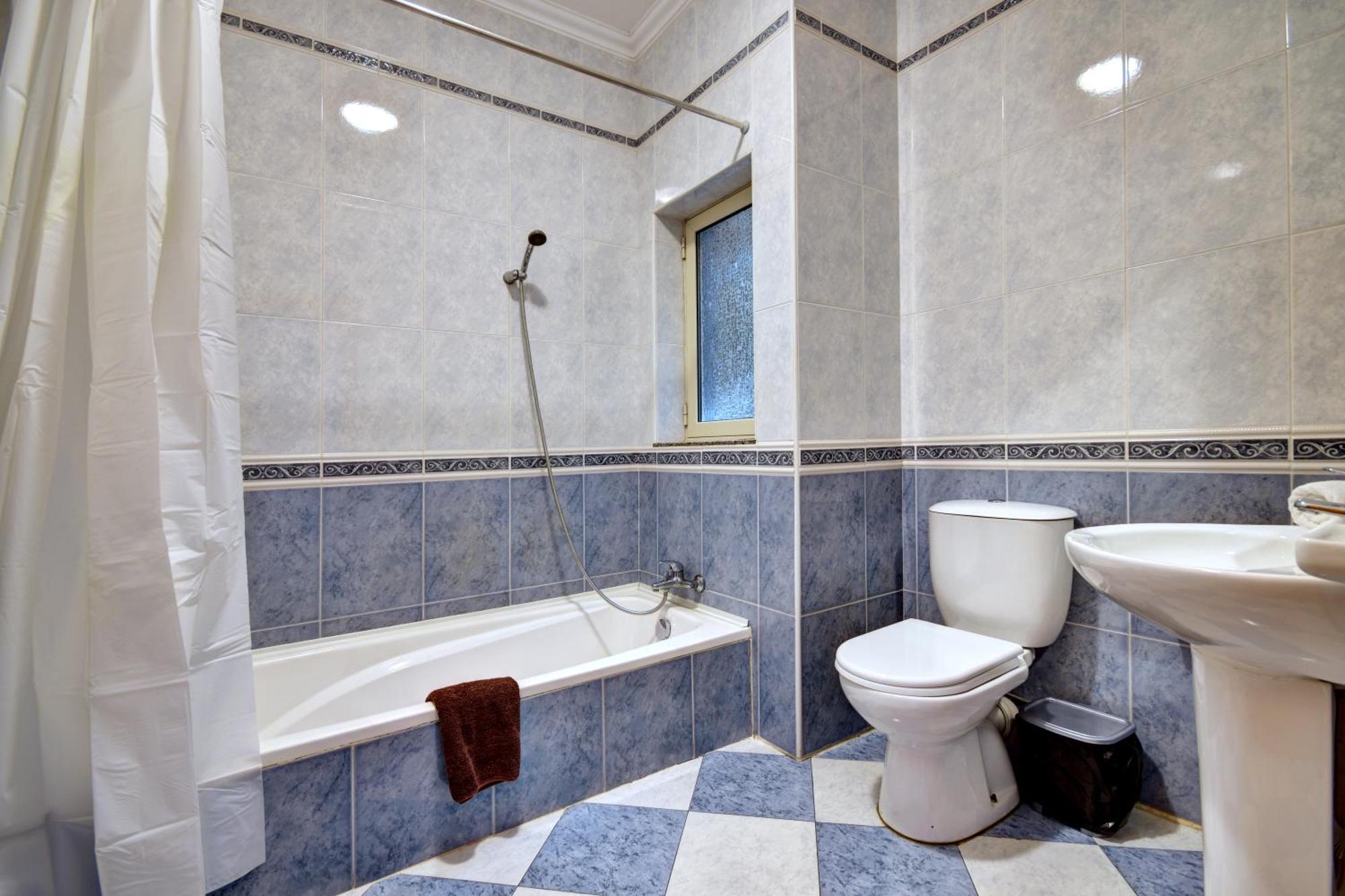Morina Court - Seaview Apartments And Penthouse In St Julians By Shortletsmalta San Giuliano Esterno foto