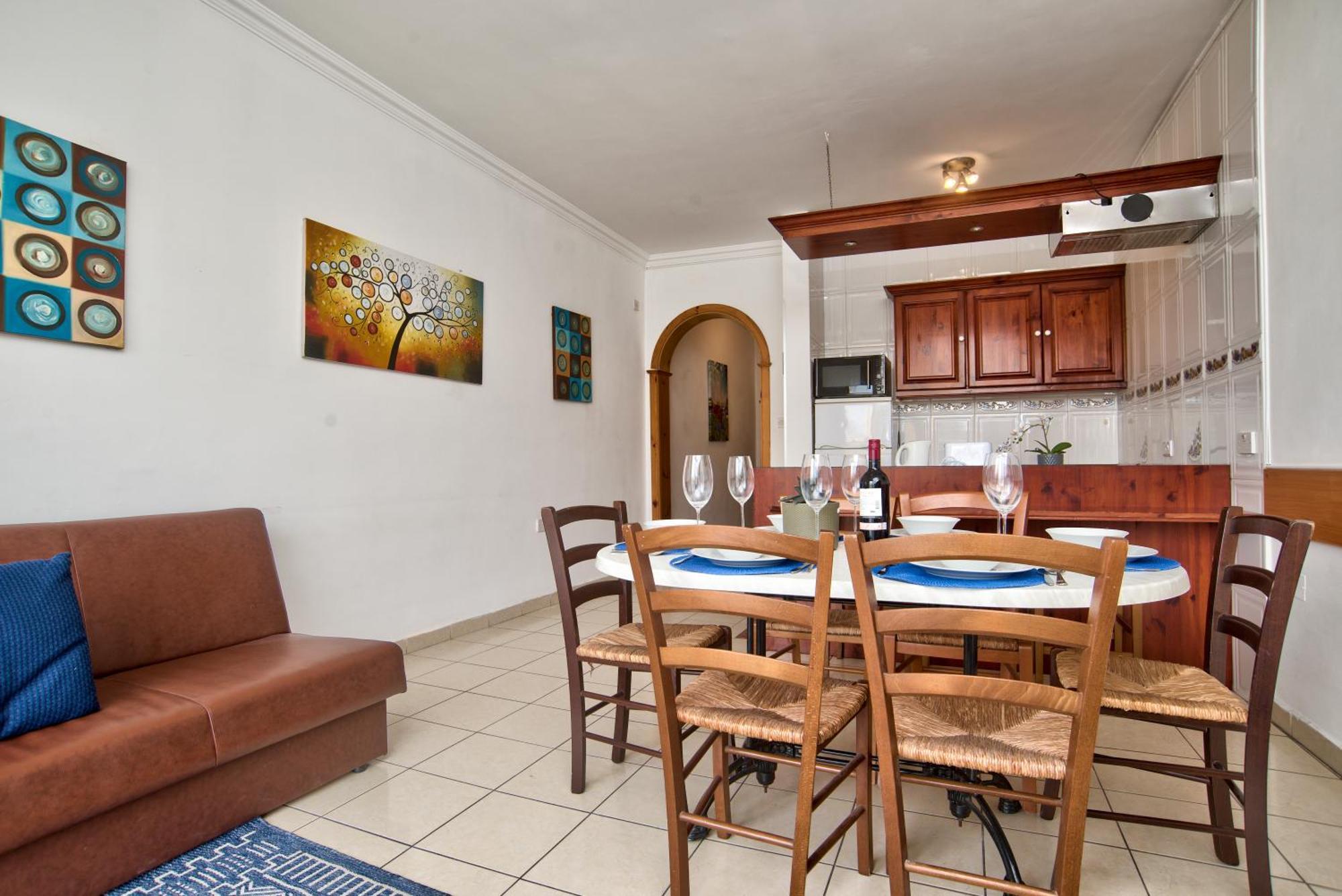 Morina Court - Seaview Apartments And Penthouse In St Julians By Shortletsmalta San Giuliano Esterno foto